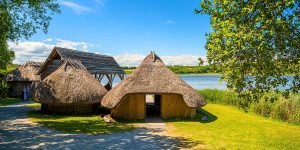 Hut in family-friendly park